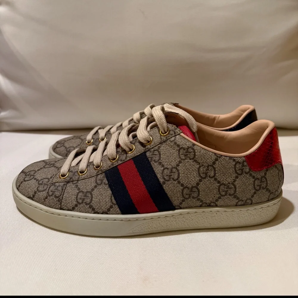 Gucci Women’s Sneakers - Picture 1 of 5